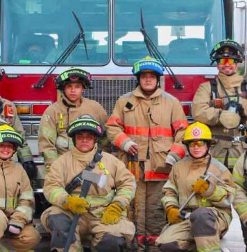 Villa Corona reconoce la valentía y vocación de servicio de sus bomberos